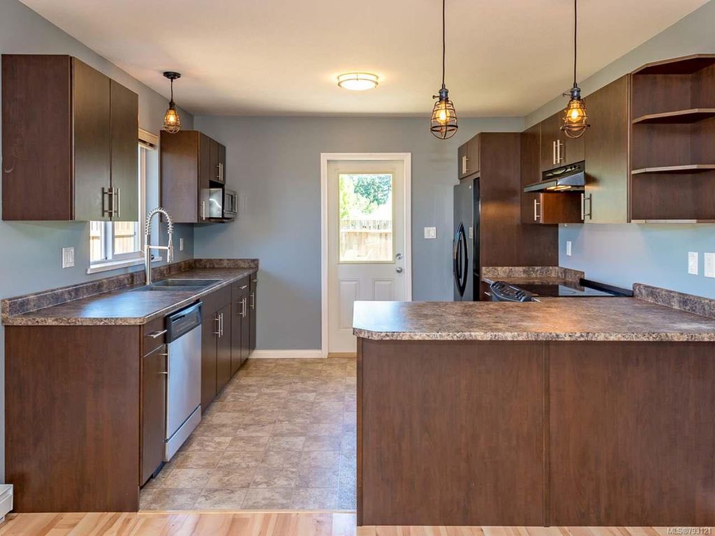 listing image 16046851631126053773