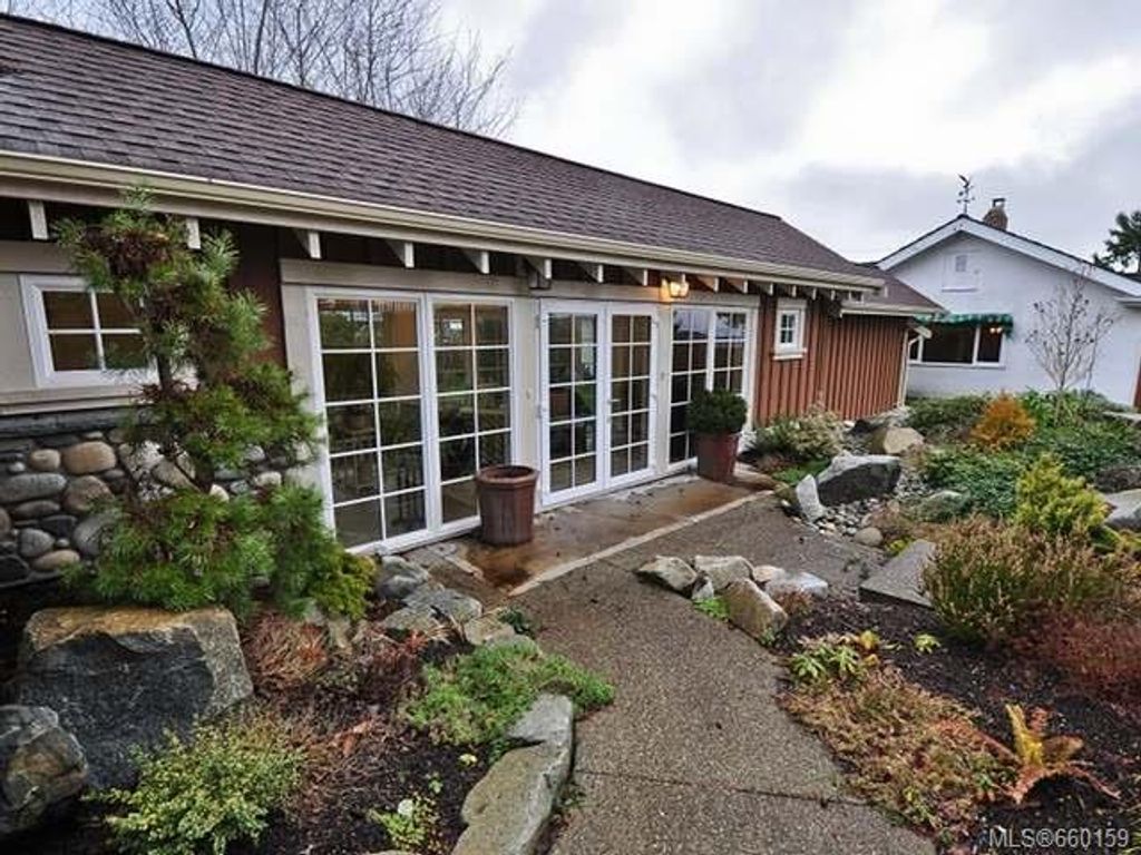 listing image 16045072504509956155