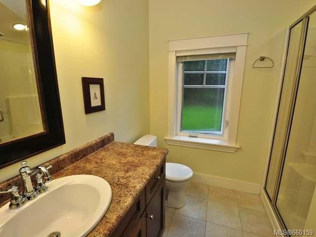 listing image 16041190152805709658