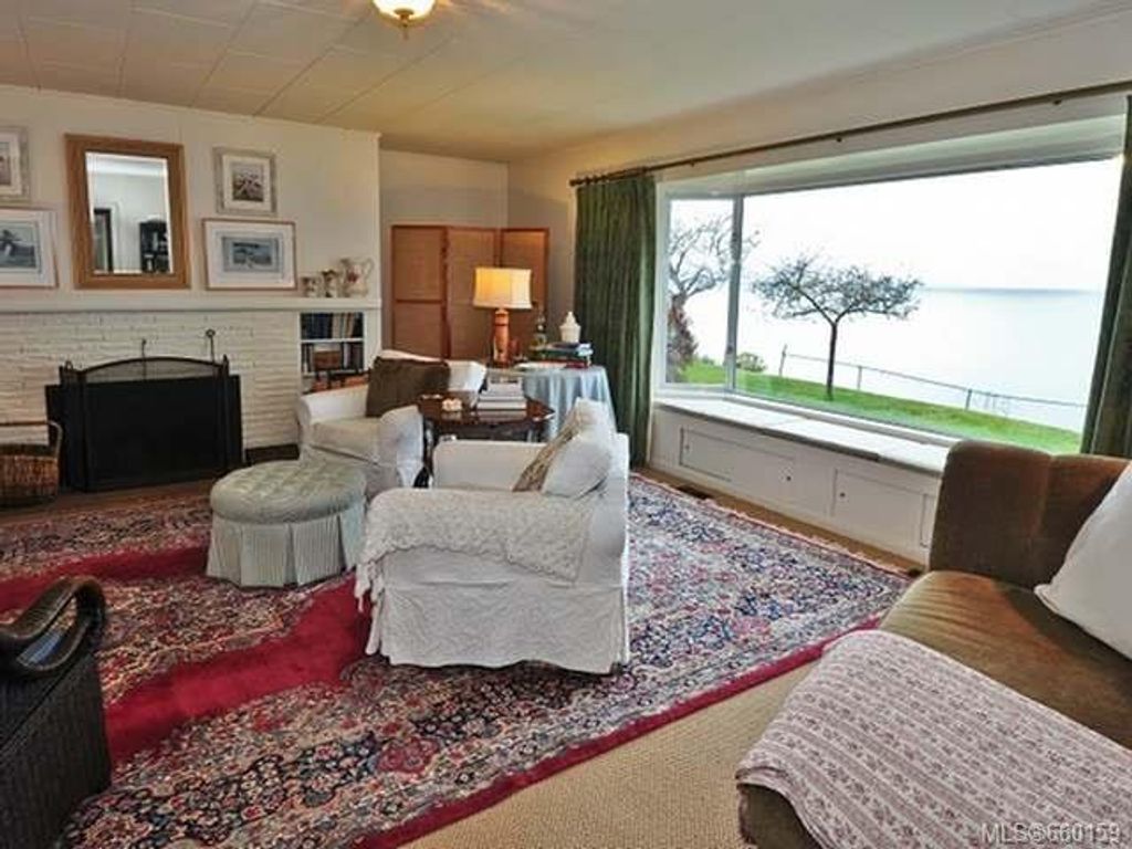 listing image 16048598570213047332