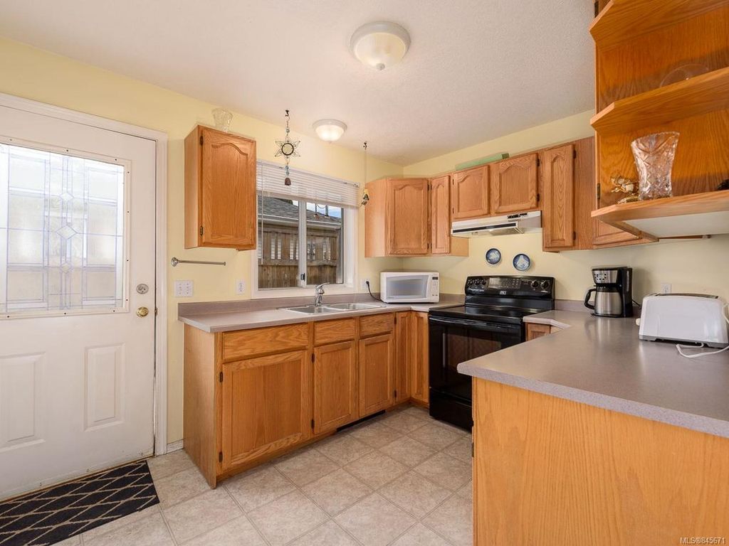 listing image 16040221392599343171