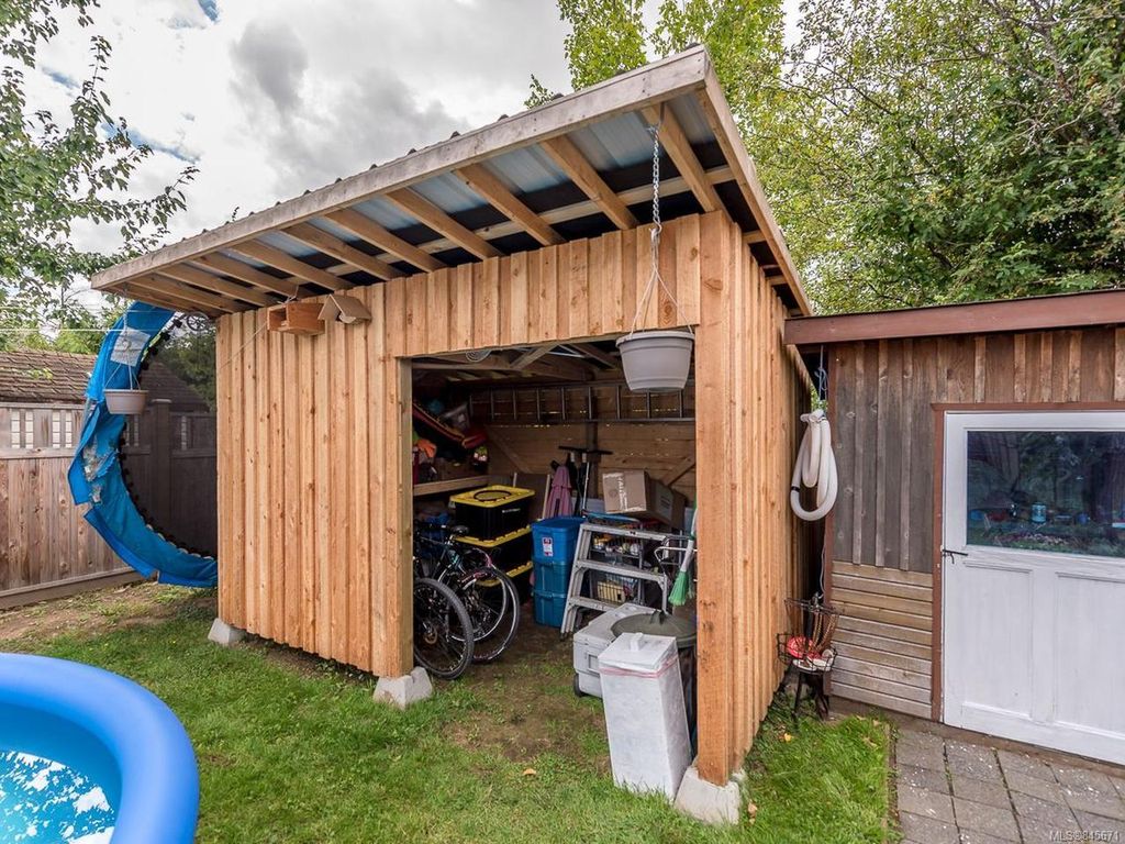 listing image 16043592799541687735
