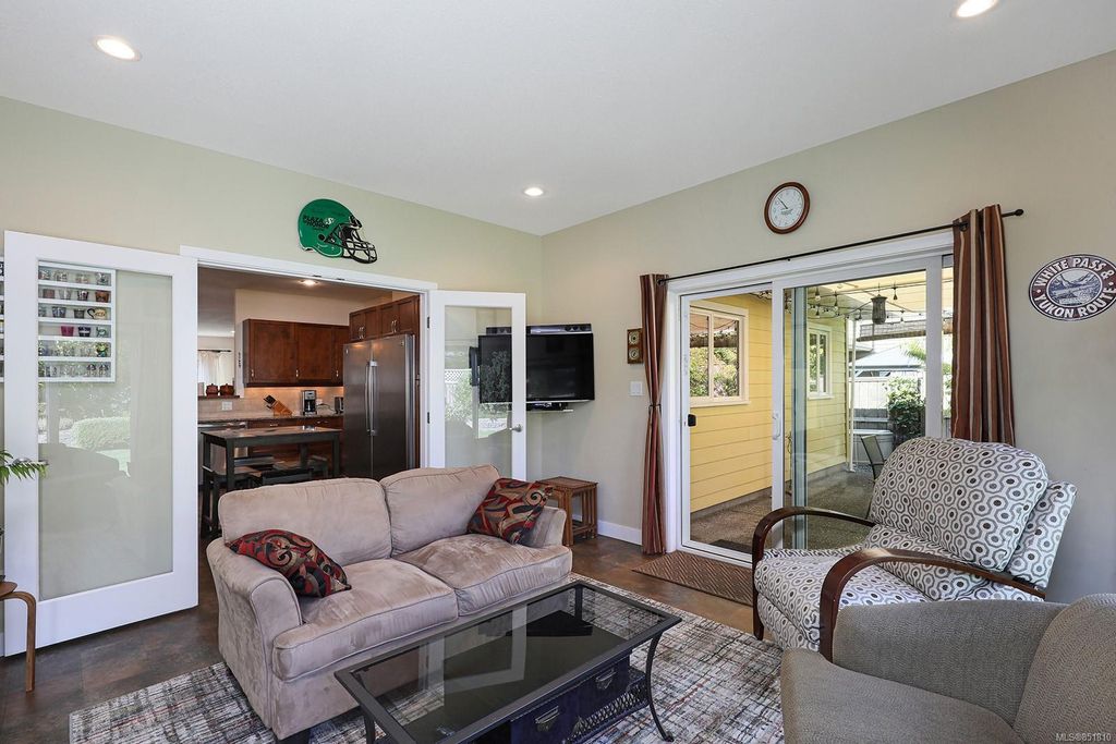 listing image 16041609680744706484