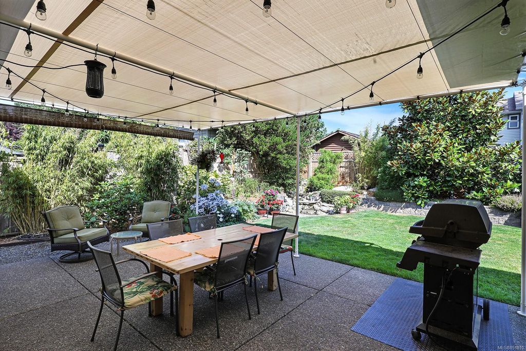 listing image 16044098299834244422