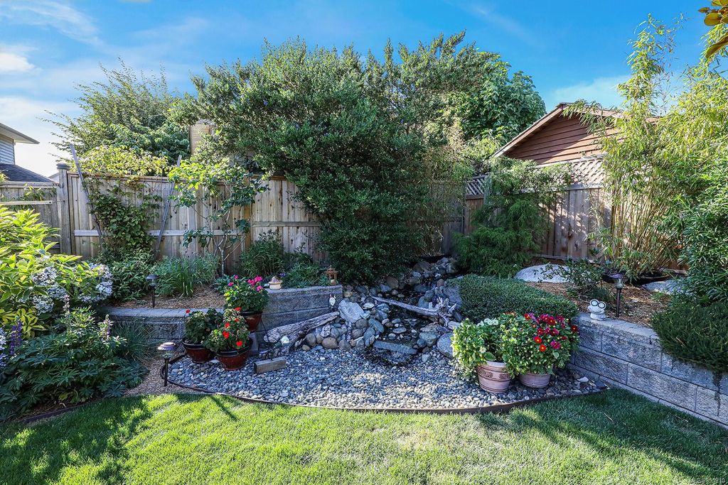 listing image 16042848809608698300