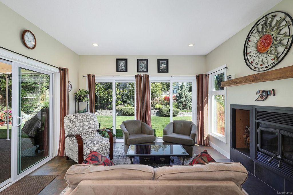 listing image 16043360013821679277