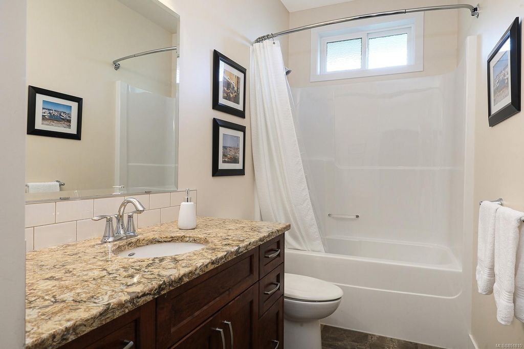 listing image 16044369517446320309