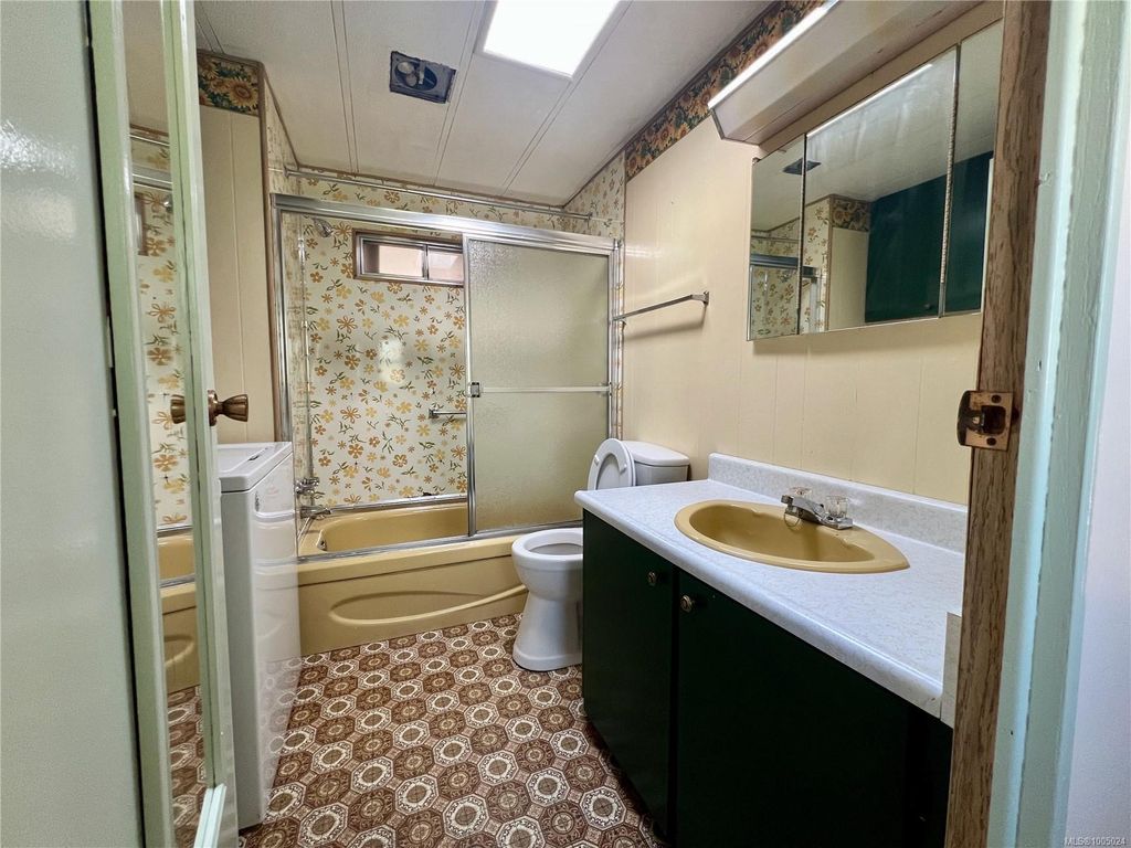 listing image 16043644470893832562