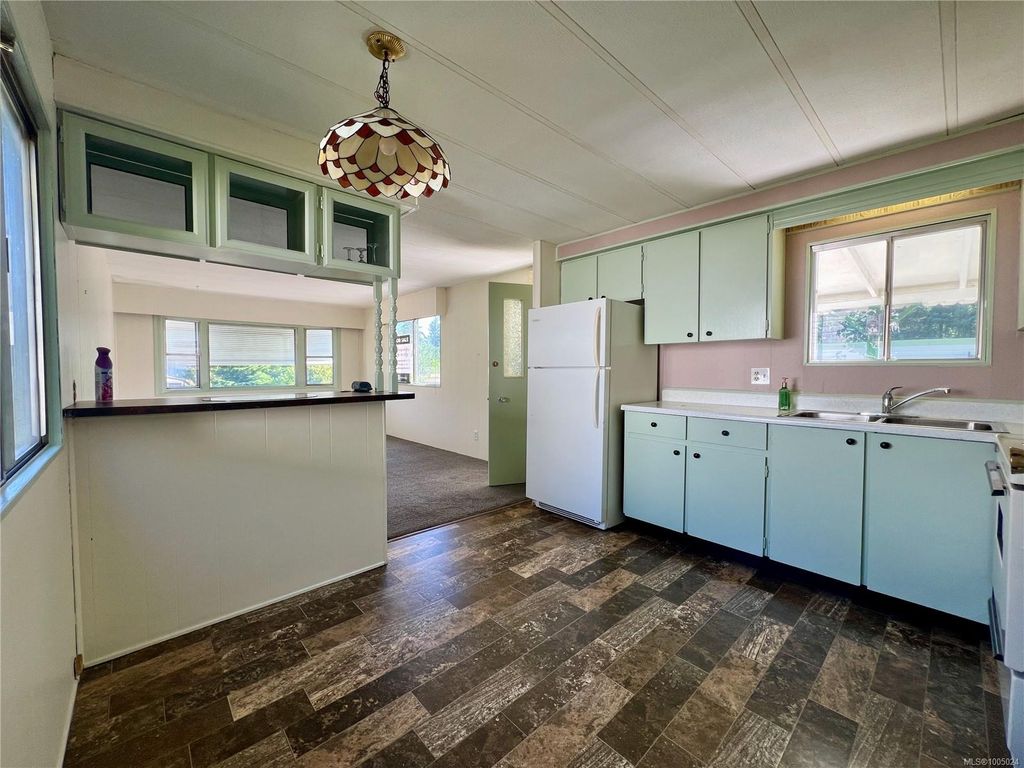 listing image 16043594583337526104