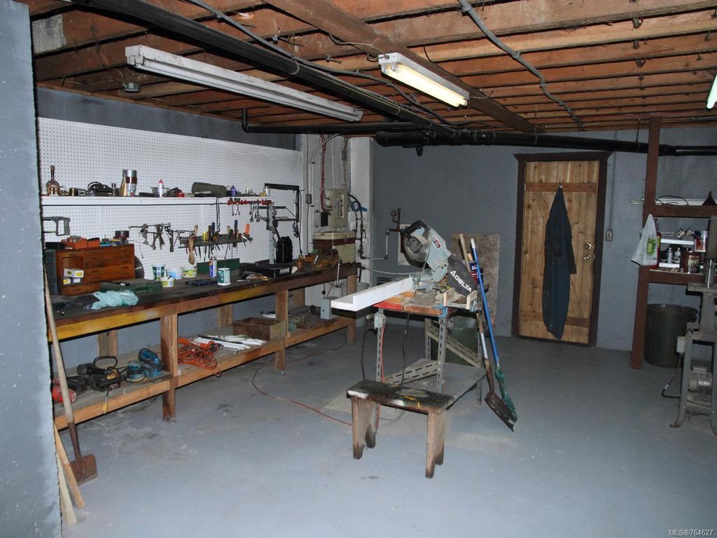 listing image 16047491086626392703