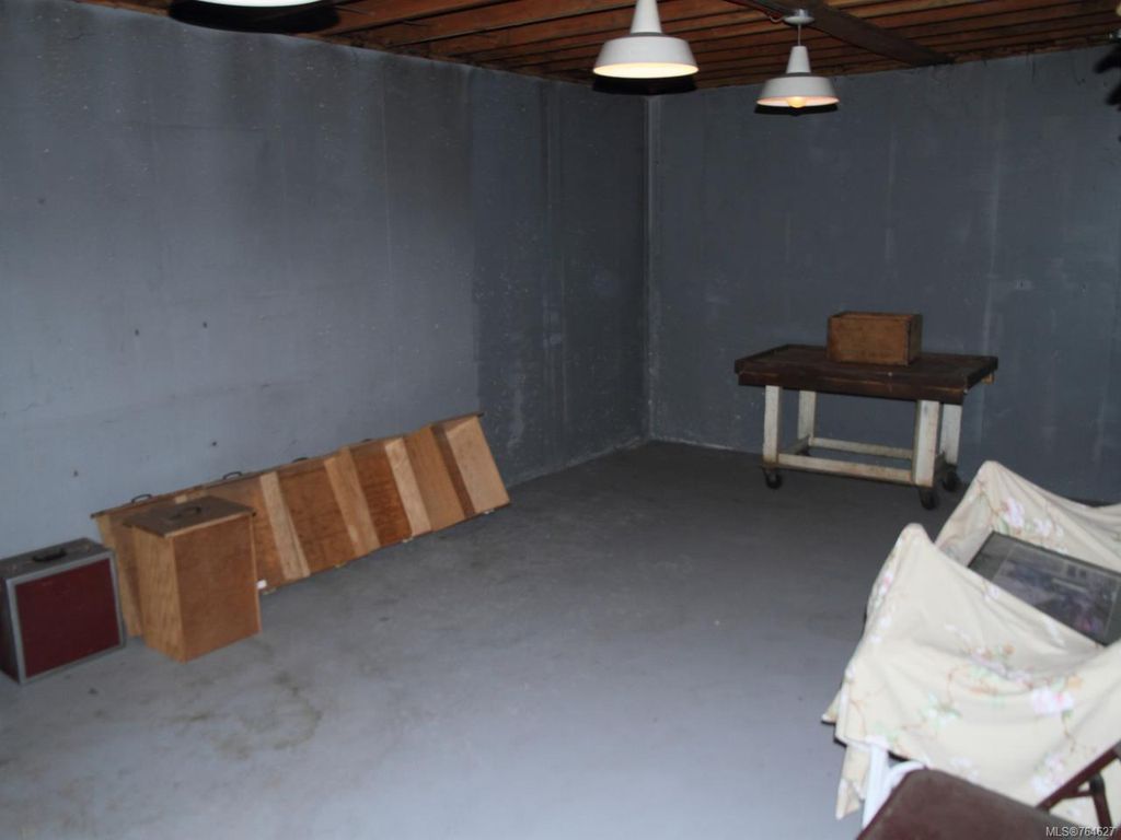 listing image 16049030956576074160