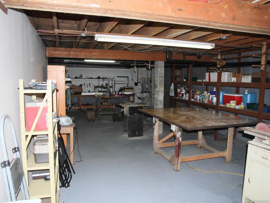 listing image 16047685529578719304