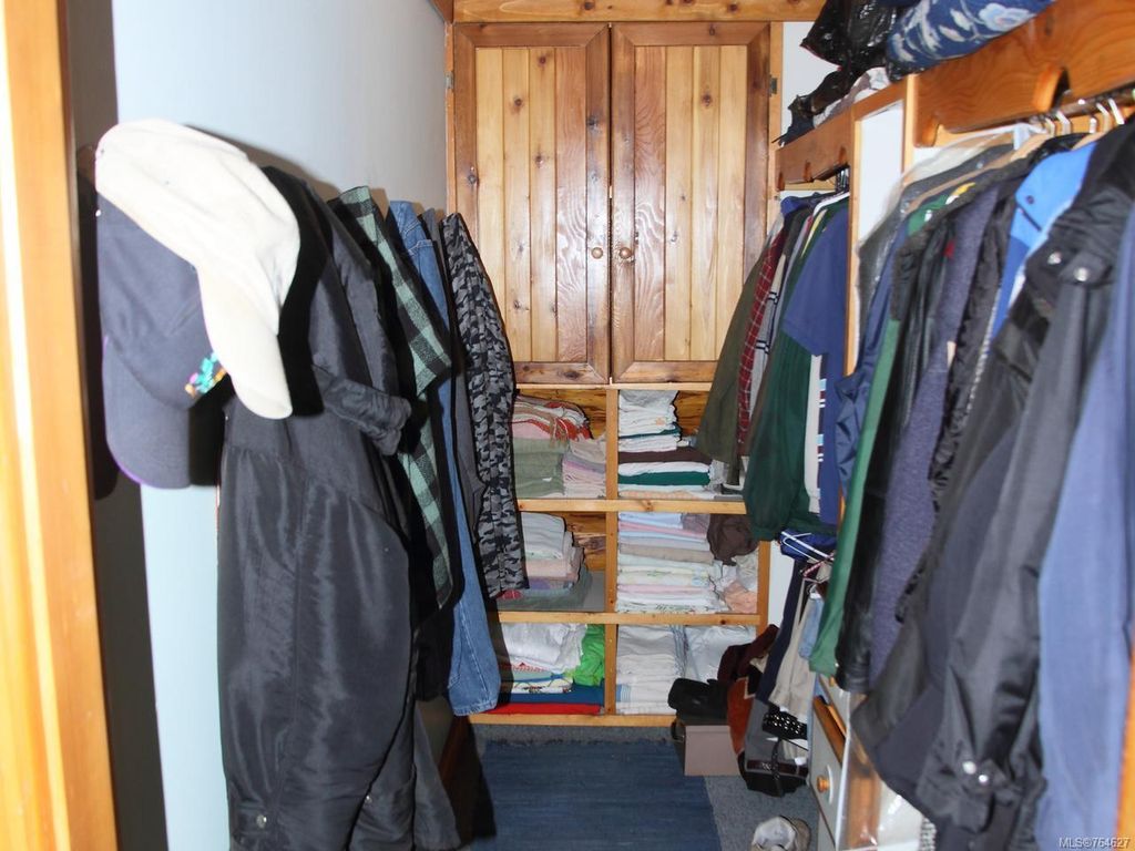 listing image 16041609448376450122