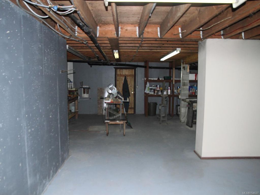 listing image 16040826784873224004