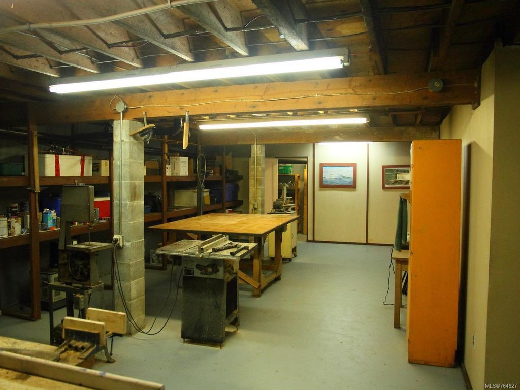 listing image 16041598571714100926