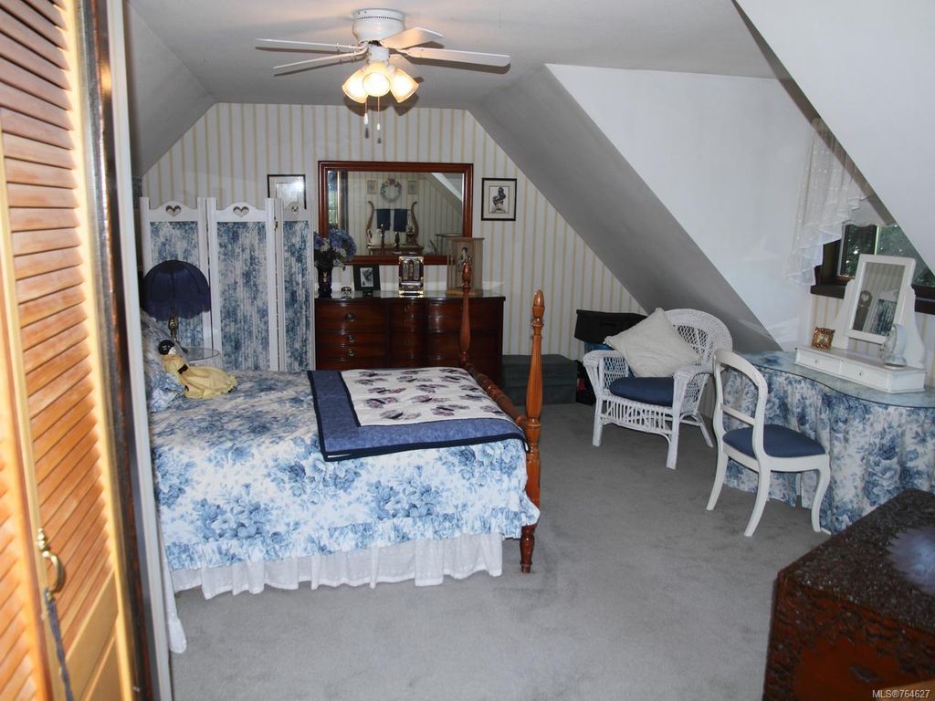 listing image 16044970883669932990