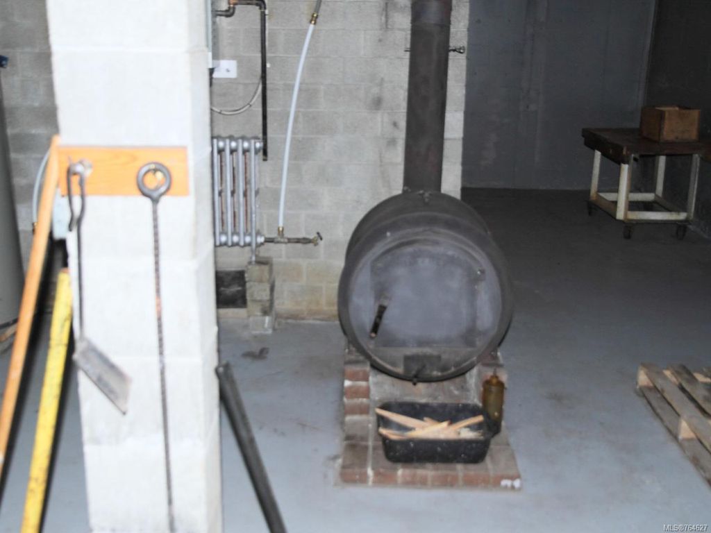 listing image 16041410328632389236