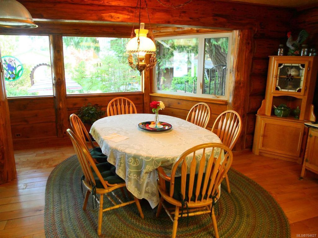 listing image 16046746160931355071