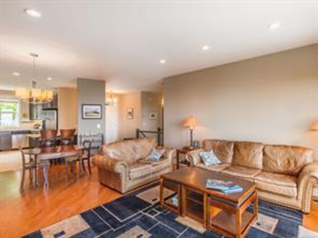 listing image 16043174239435