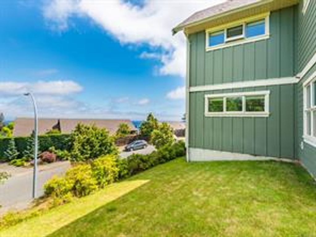listing image 16043070997065