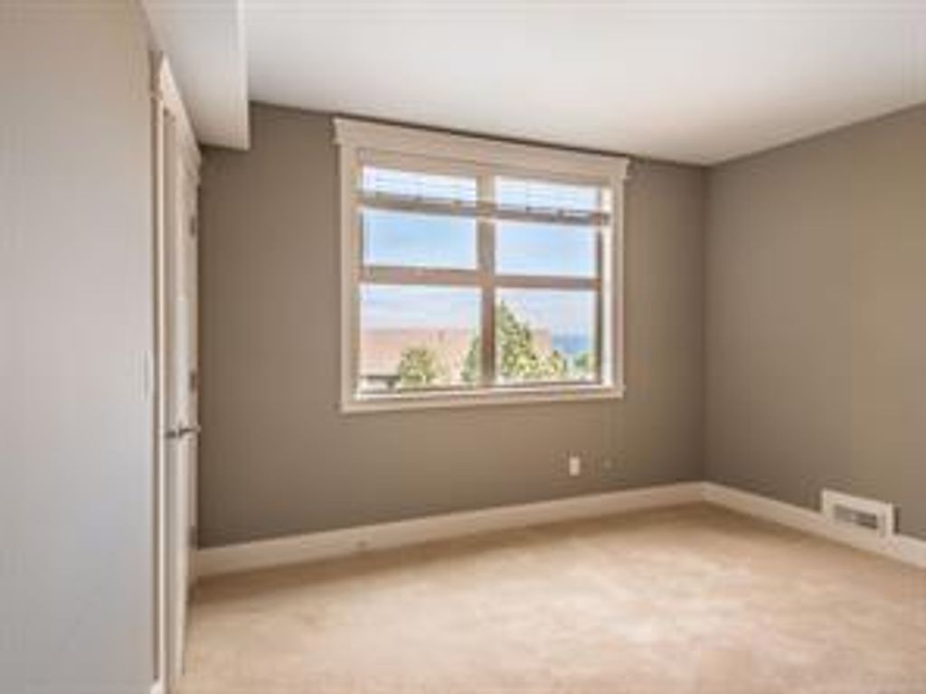 listing image 1604464520467