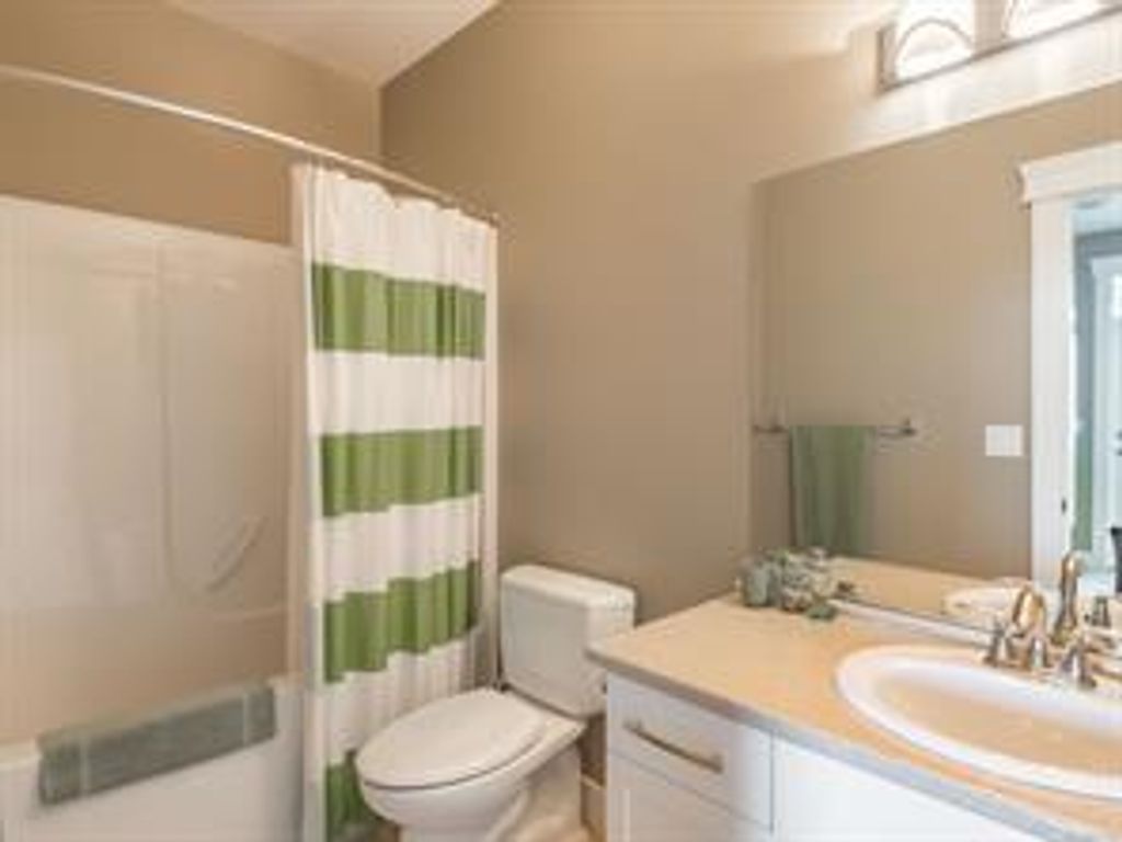 listing image 16042297463976