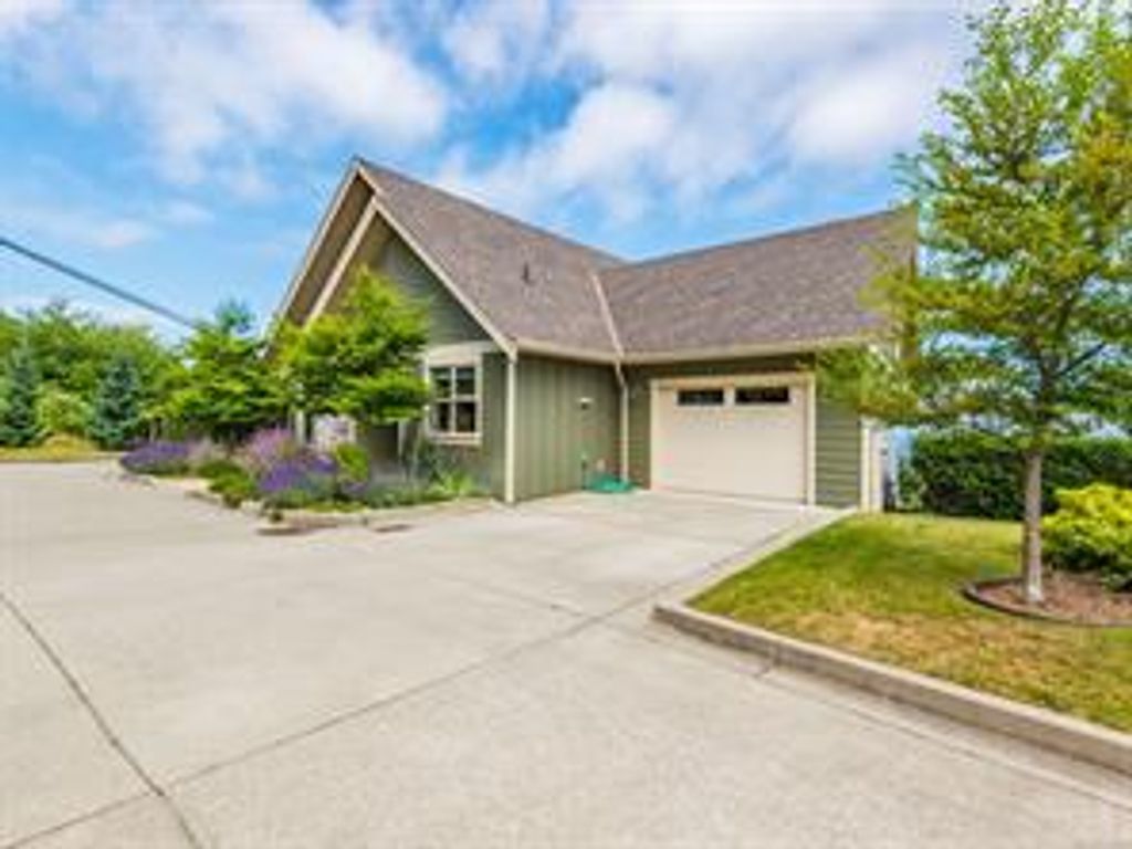 listing image 16041653725436