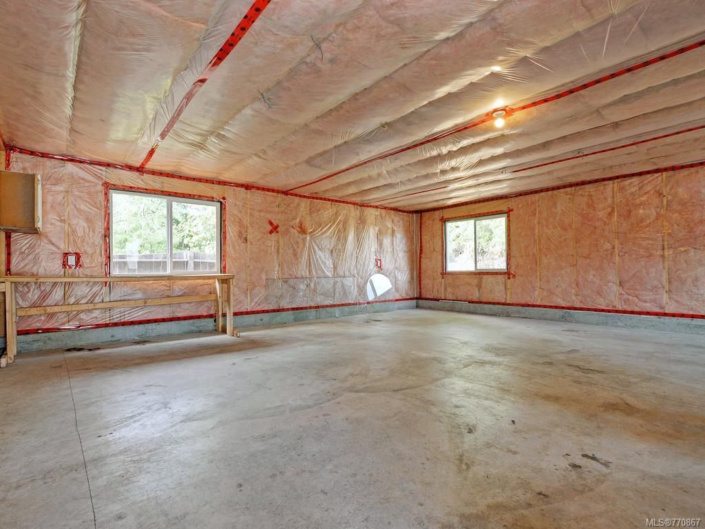 listing image 16045650158599422371