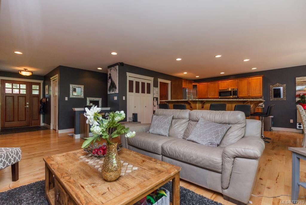 listing image 16041199430388317728