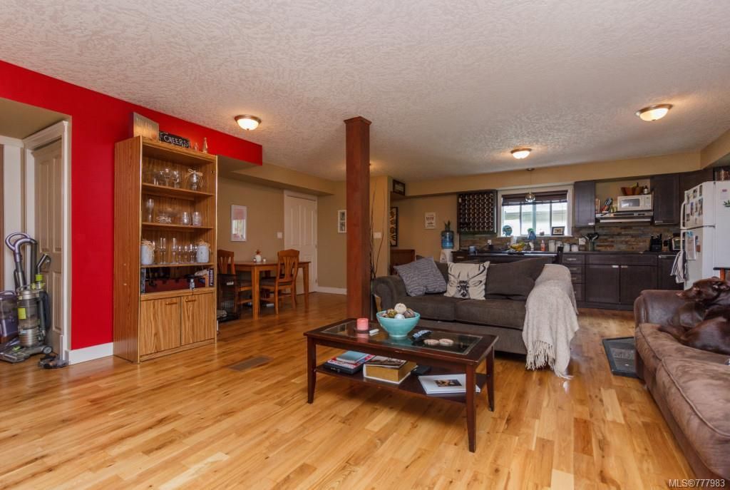 listing image 16044567464784960619