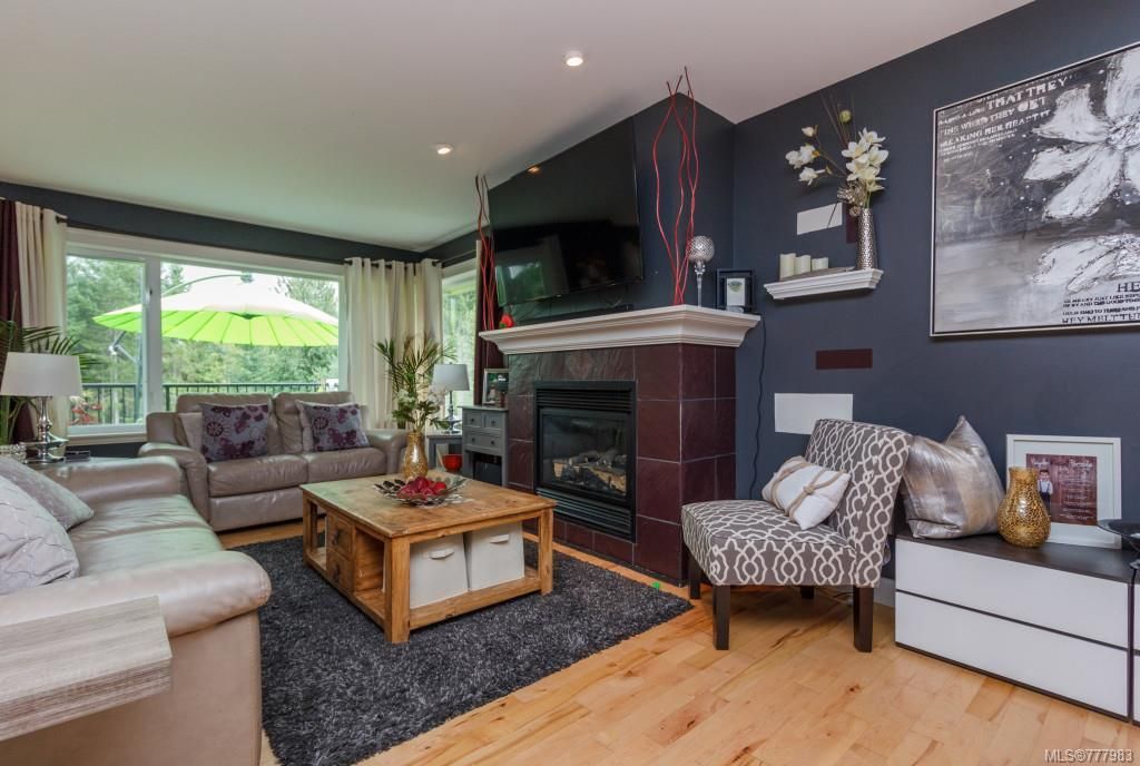 listing image 16046892944054682185