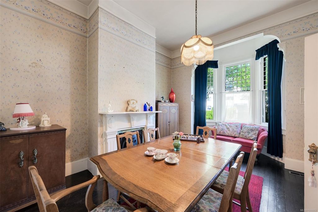 listing image 16043249074406145423