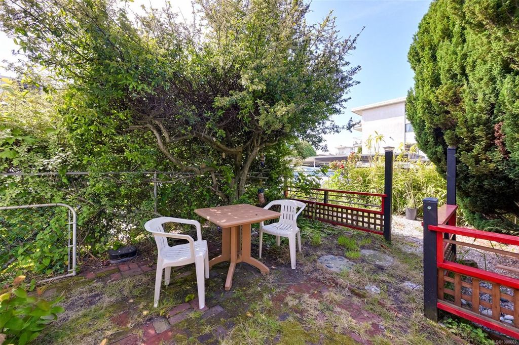 listing image 16045927291105747567