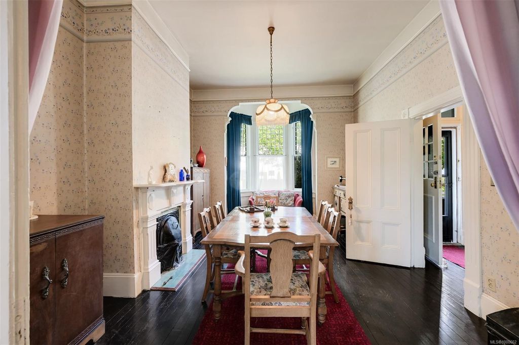 listing image 16042189721192376264