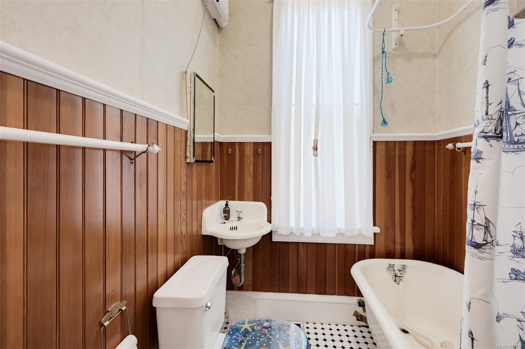 listing image 16040505341131817468