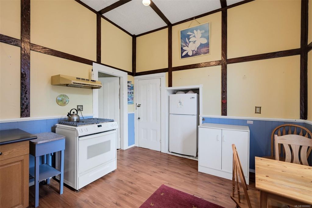 listing image 16041984366989483249