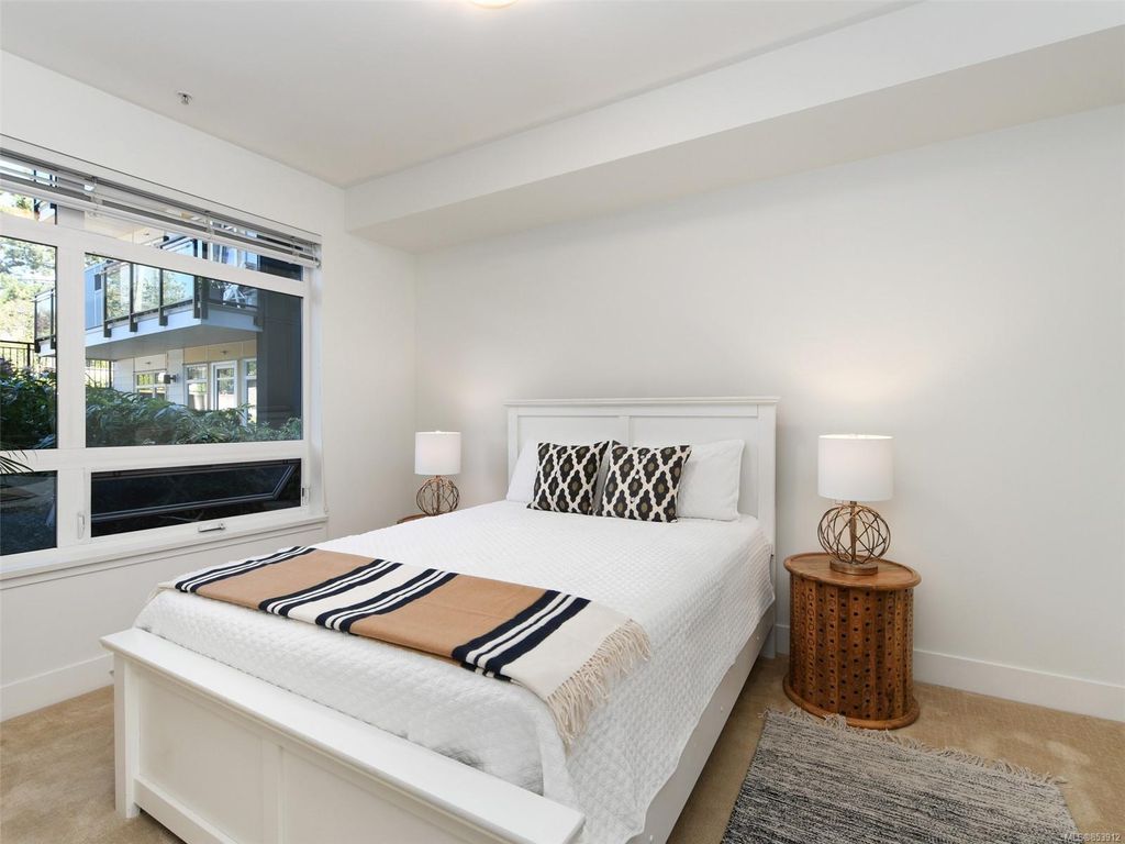 listing image 16044202901381735687