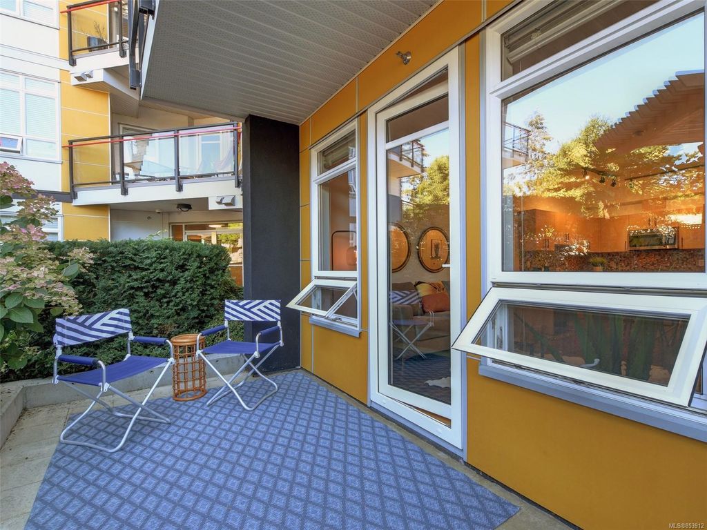 listing image 16045690255371042492