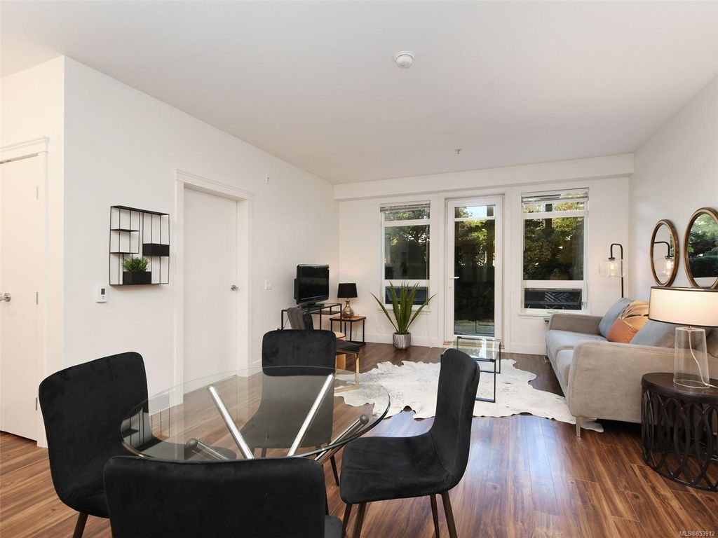 listing image 16046155650814953275