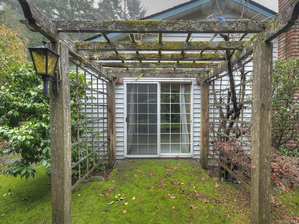 listing image 16041125622967185841