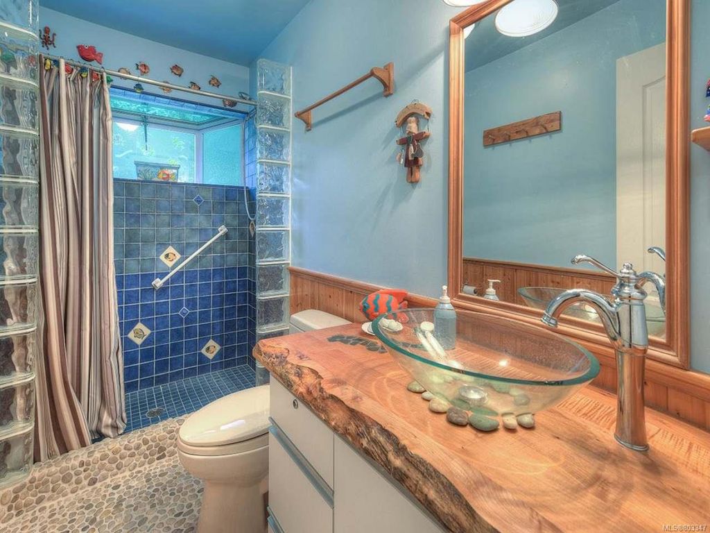 listing image 16040440965643727397