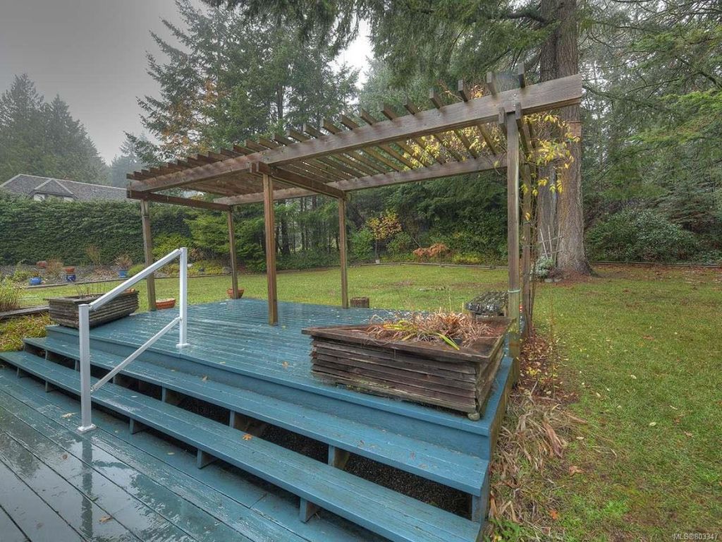 listing image 16040830343299344392