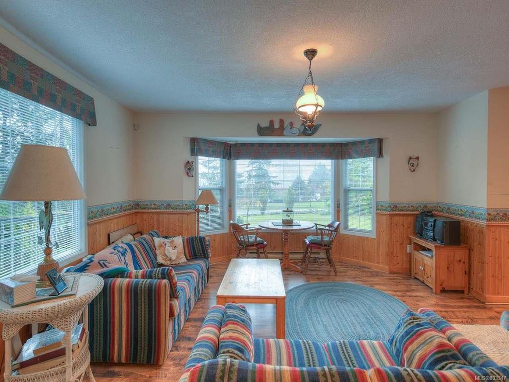 listing image 16048181122601252323