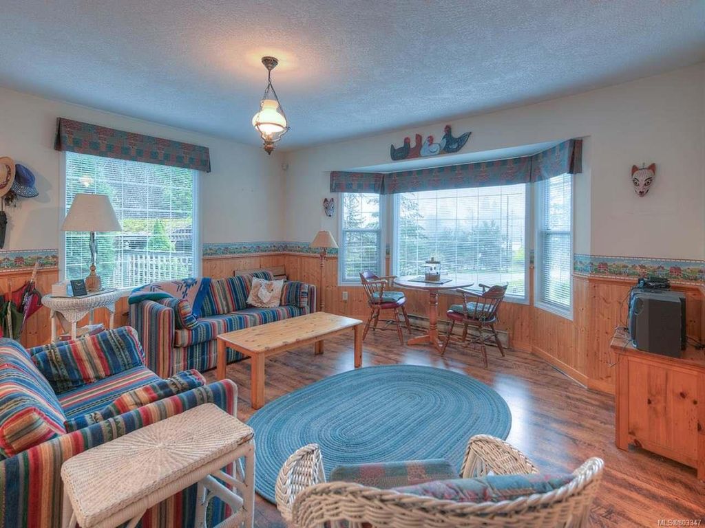 listing image 16048167011363267972