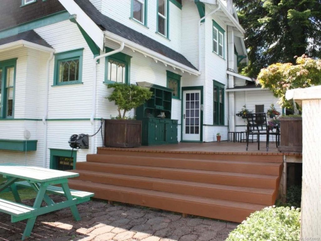 listing image 16046163472368680992