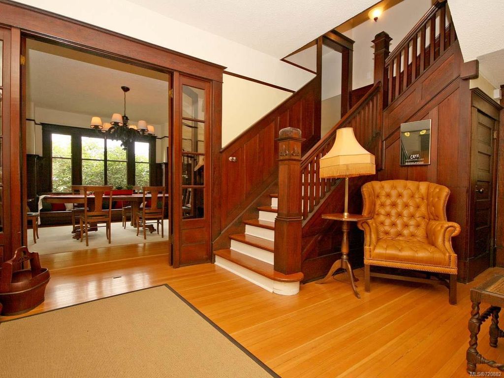 listing image 16040498104305366573