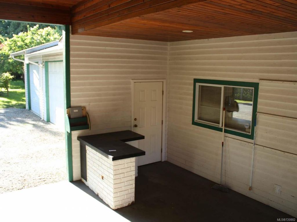 listing image 16040753108541230850