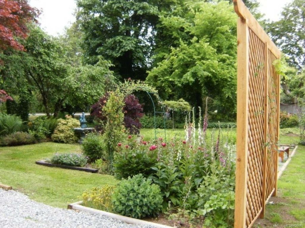 listing image 16043407655287558230