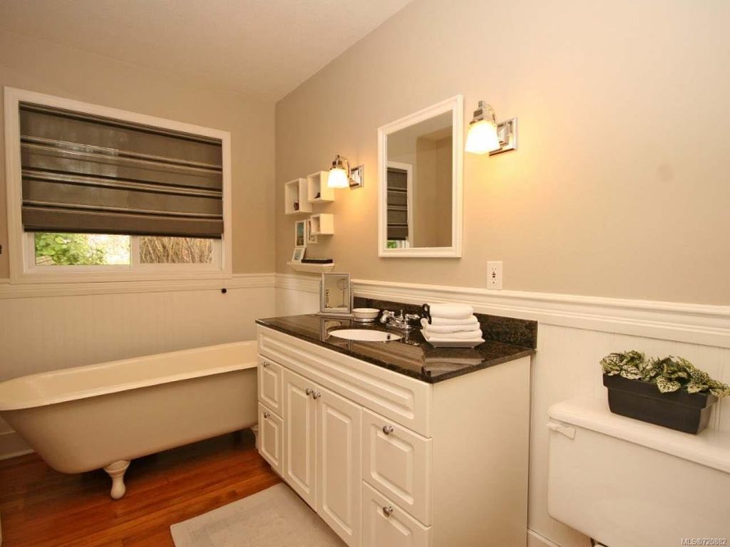 listing image 16041101934764097013