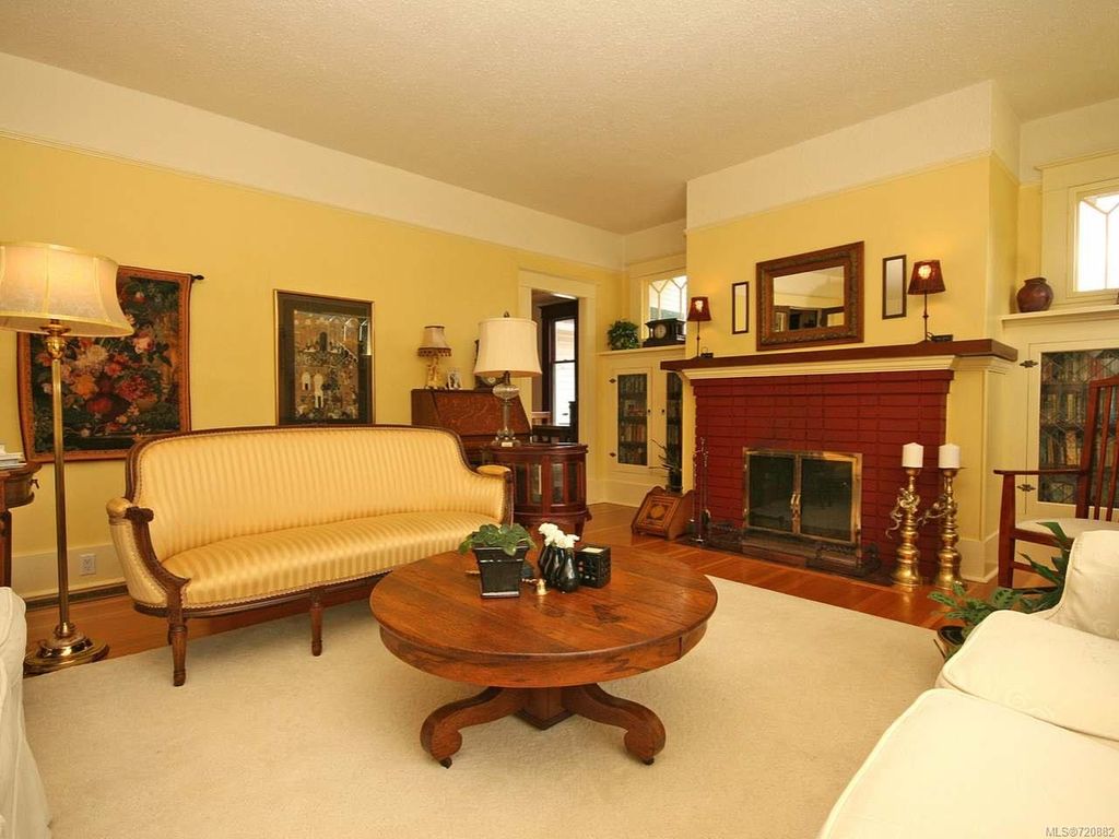 listing image 16041270404424568722